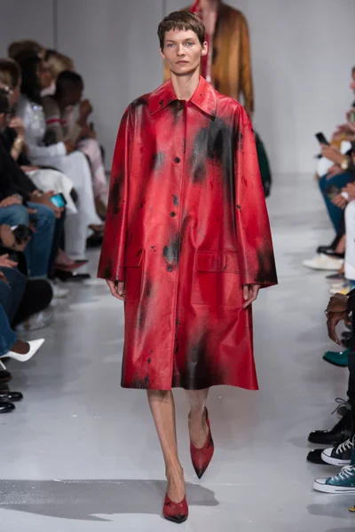 Look 30